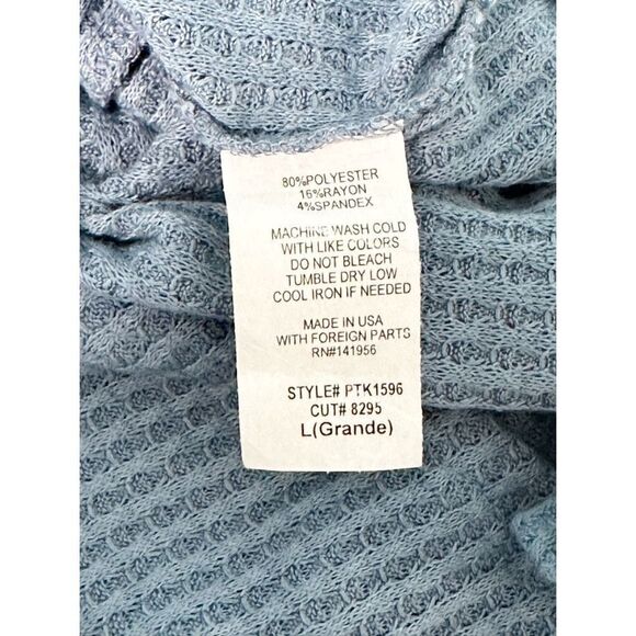 Crown of Hearts Women's Salina Tie Front Button-Down Waffle Knit Top Blue Large - Picture 9 of 11